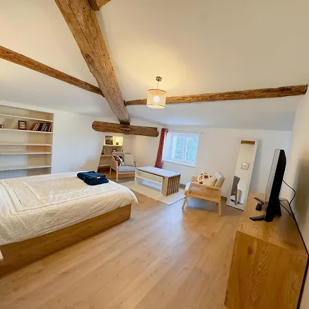 شقة Loft Elegant & Lumineux Dans Un Immeuble Classe نيم