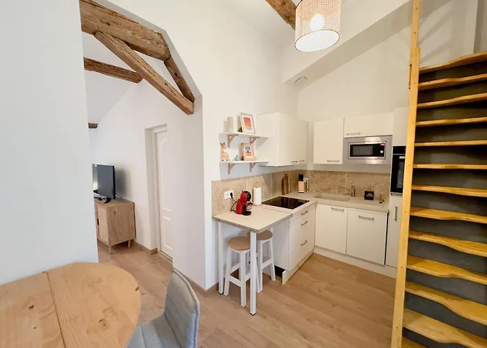 Loft Elegant & Lumineux Dans Un Immeuble Classe