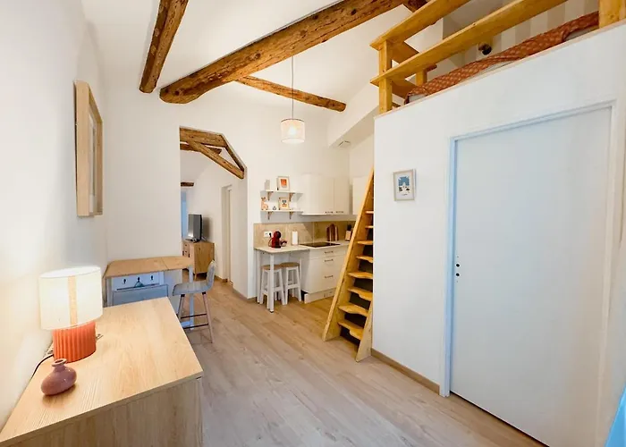 Loft Elegant & Lumineux Dans Un Immeuble Classe