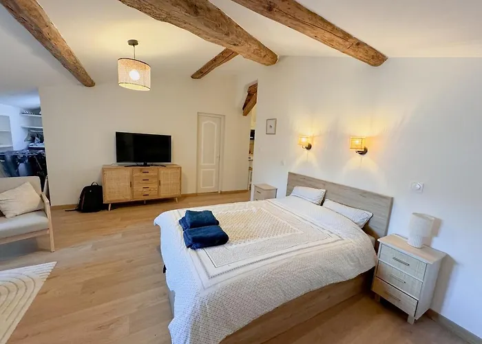 Loft Elegant & Lumineux Dans Un Immeuble Classe *