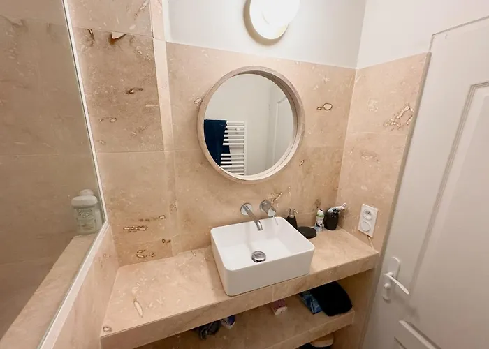 Loft Elegant & Lumineux Dans Un Immeuble Classe * Nîmes