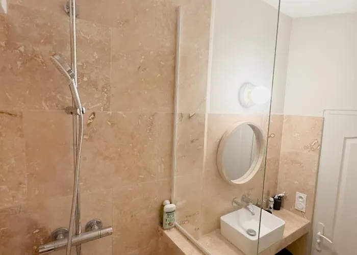 Apartment Loft Elegant & Lumineux Dans Un Immeuble Classe